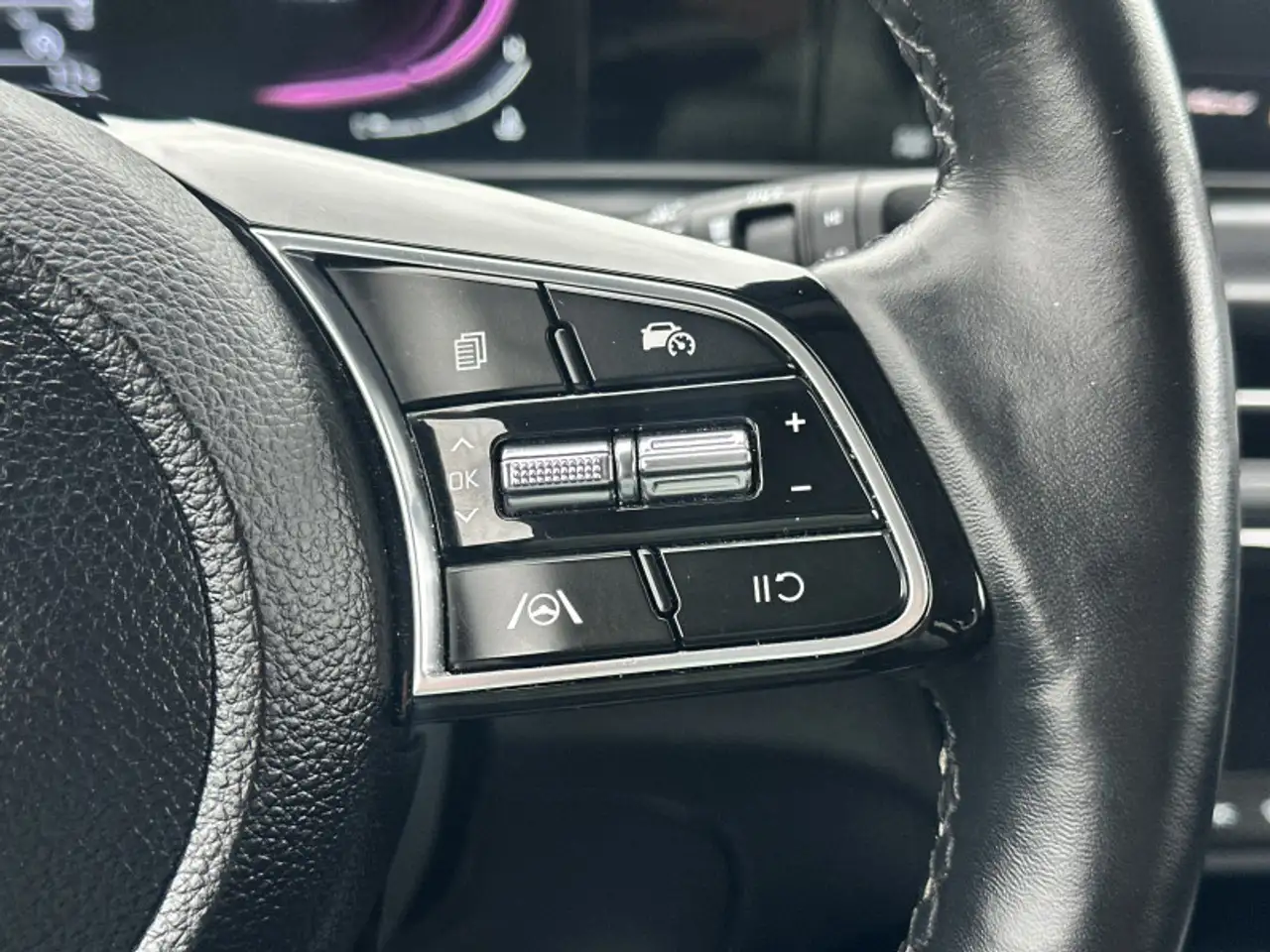 Kia Seltos снимка Kia Seltos