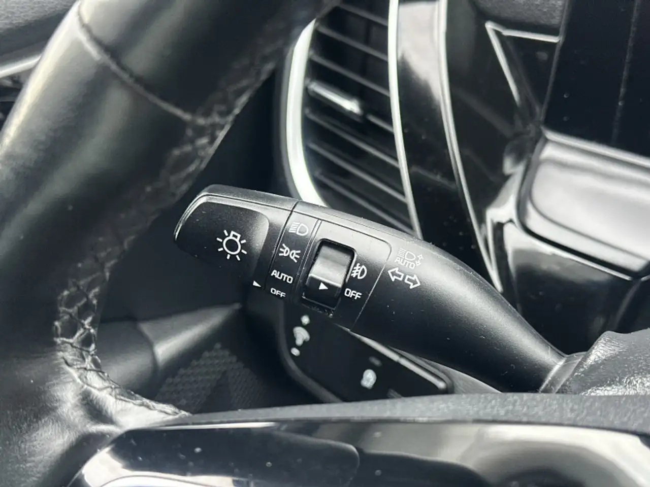 Kia Seltos снимка Kia Seltos