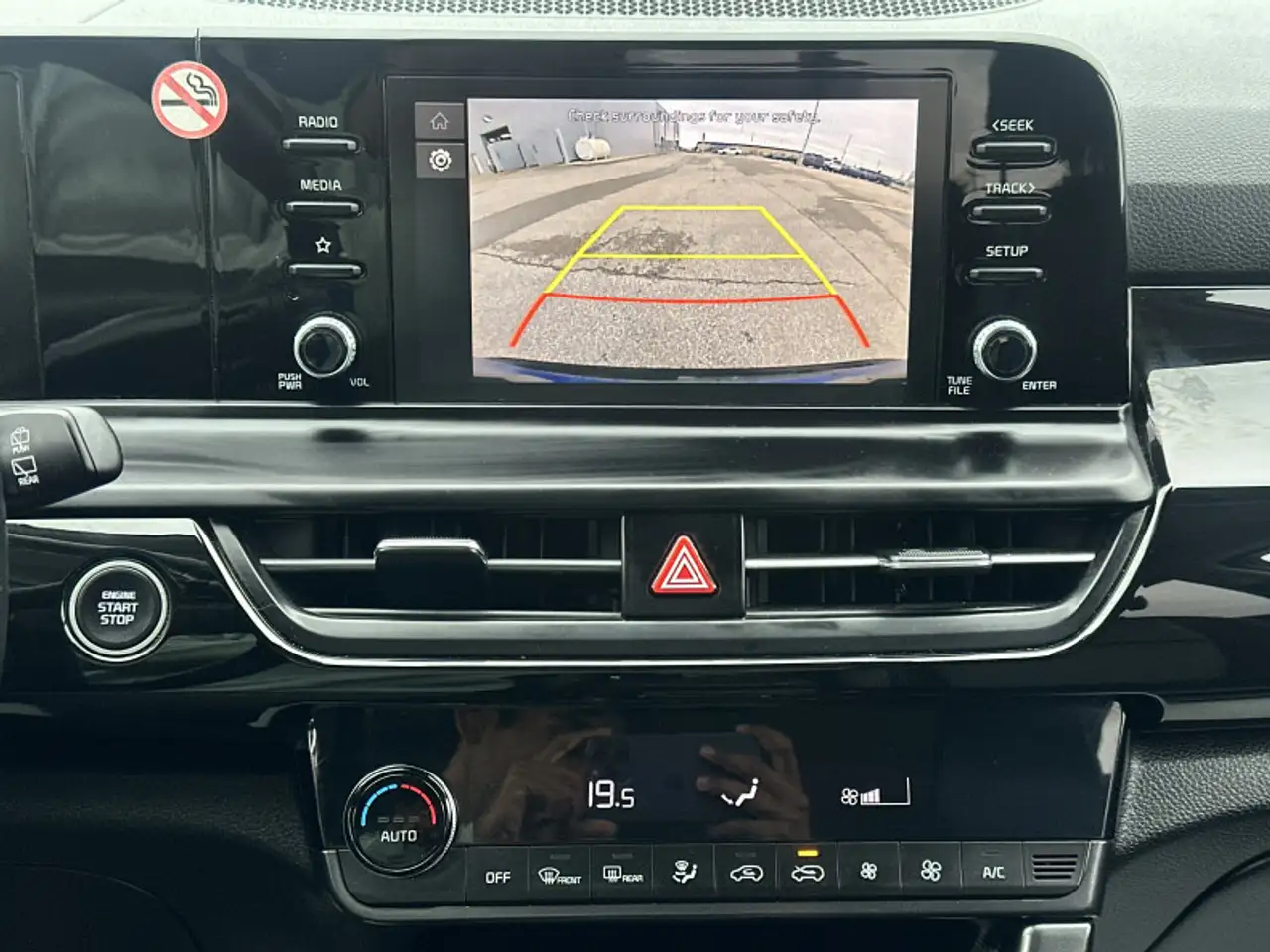 Kia Seltos снимка Kia Seltos