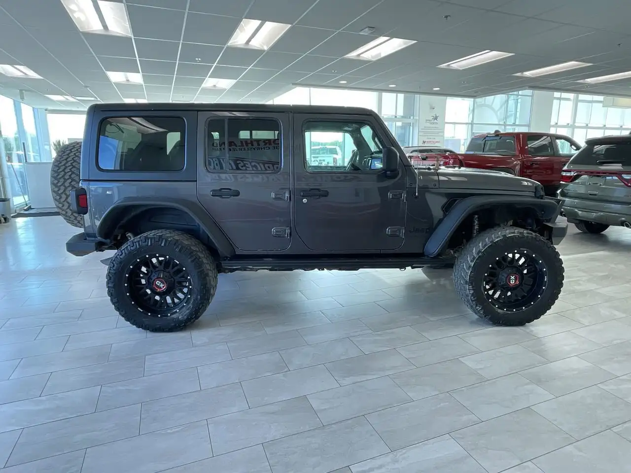 Jeep Wrangler снимка Jeep Wrangler