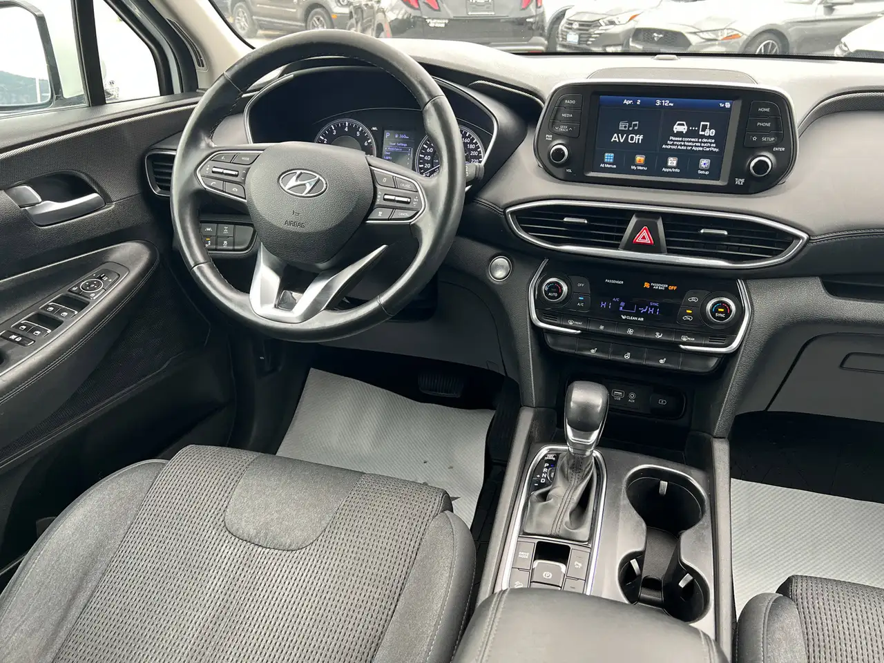 Hyundai SANTA FE снимка Hyundai SANTA FE