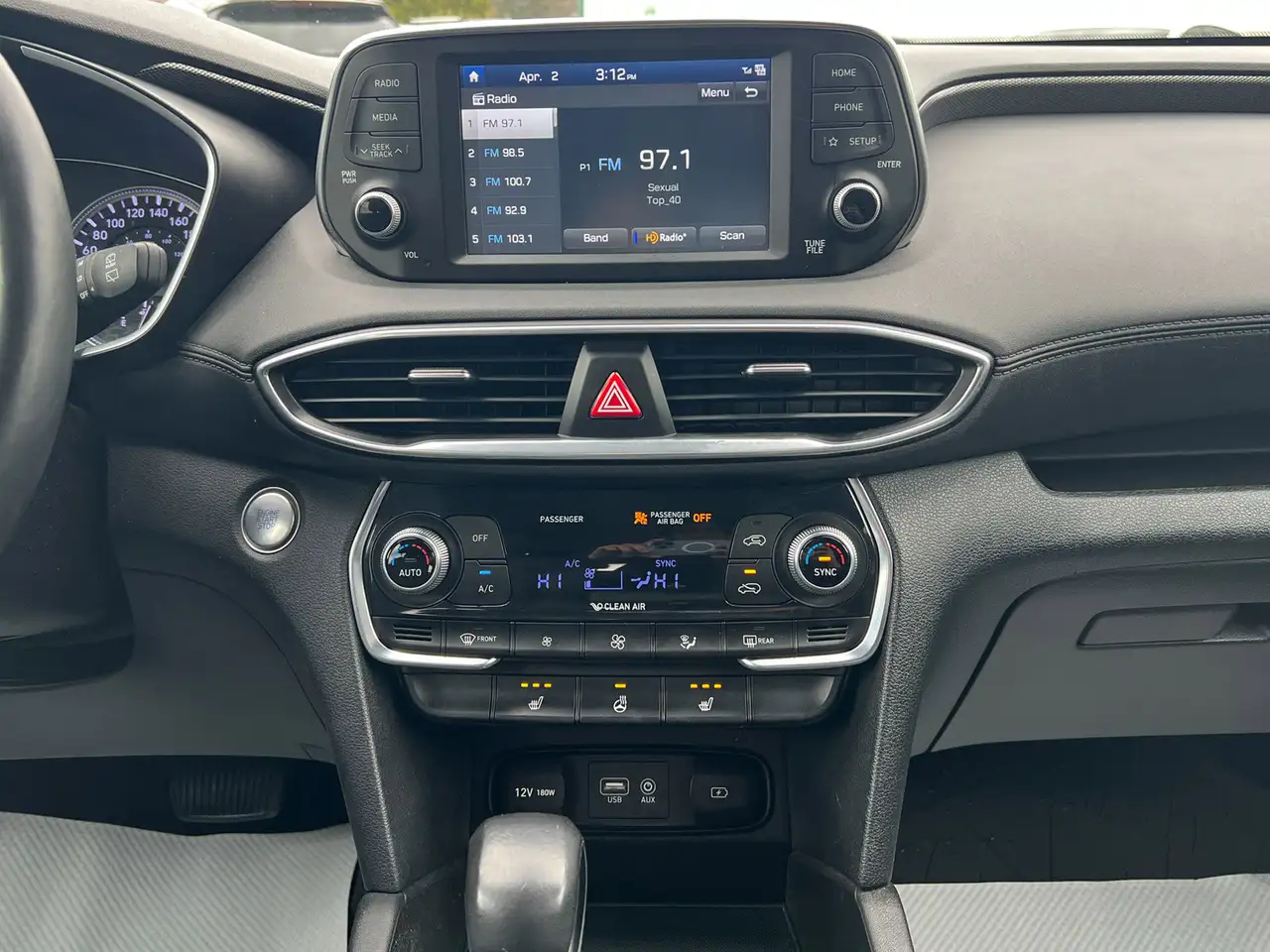 Hyundai SANTA FE снимка Hyundai SANTA FE