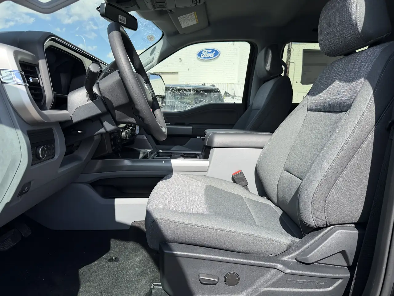 Ford F 350 снимка Ford F 350