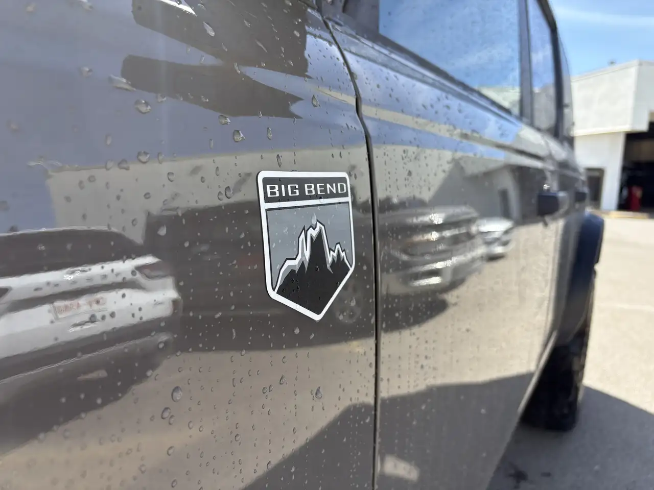Ford Bronco photo Ford Bronco