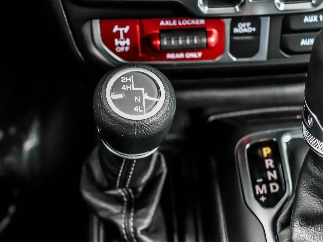 Jeep Gladiator photo Jeep Gladiator