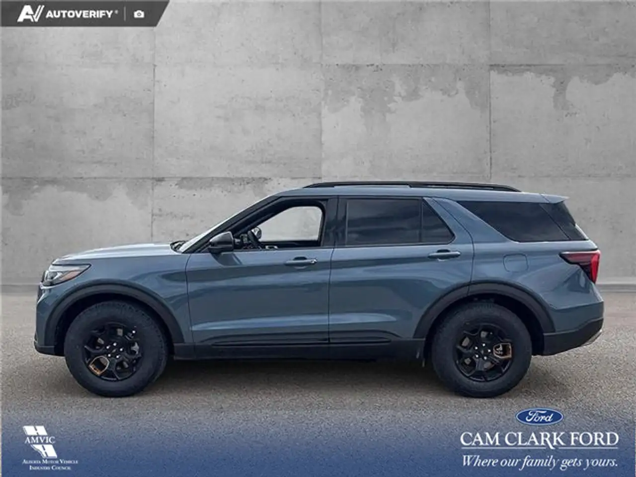 Ford Explorer photo Ford Explorer