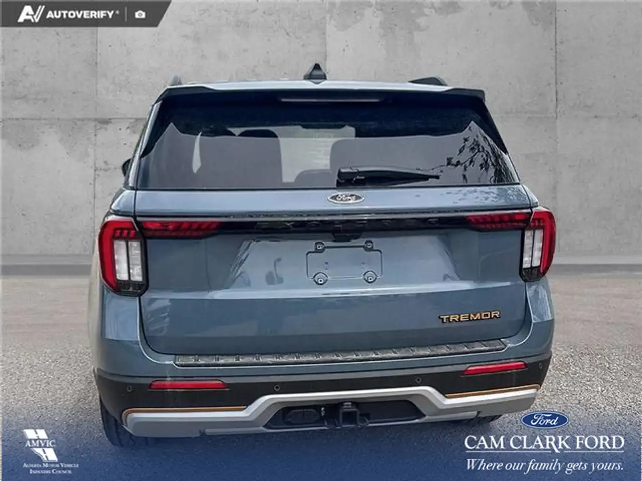 Ford Explorer photo Ford Explorer