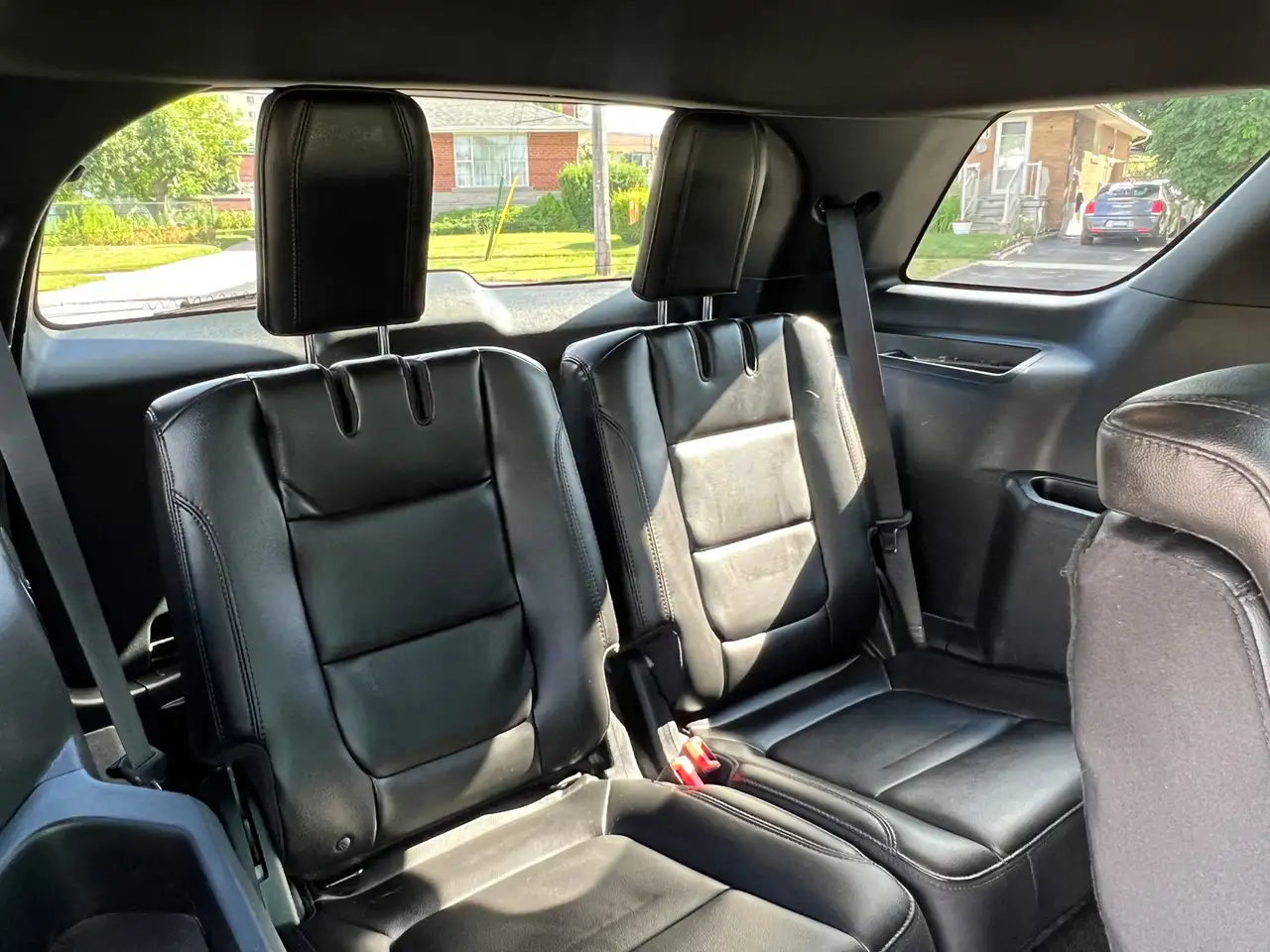 Ford Explorer photo Ford Explorer