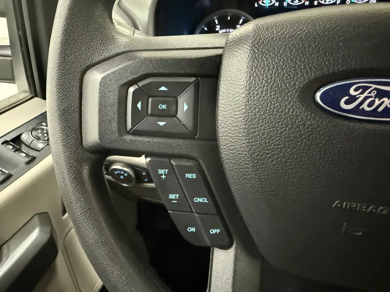 Ford F 350 снимка Ford F 350