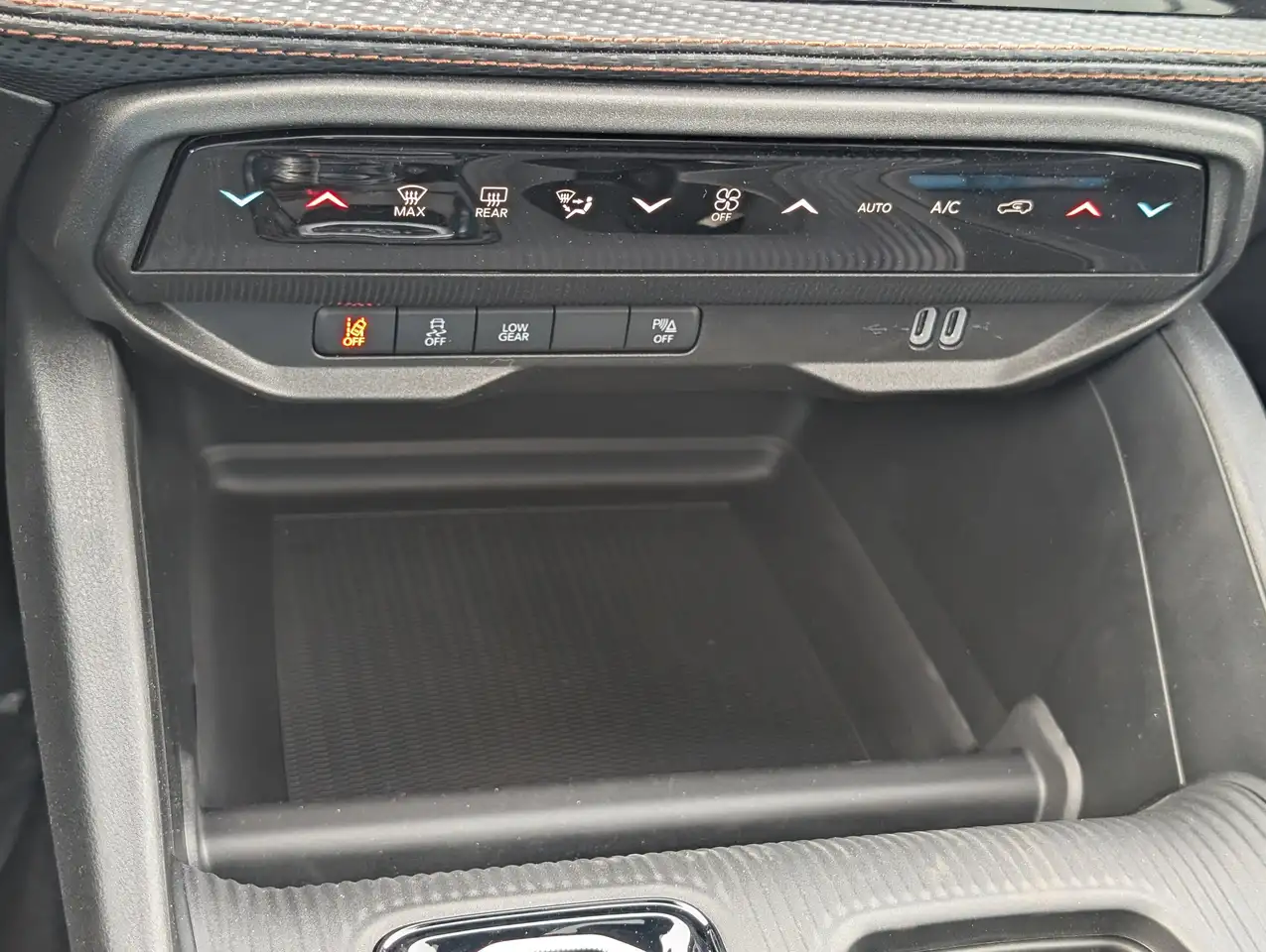 Jeep Cherokee photo Jeep Cherokee