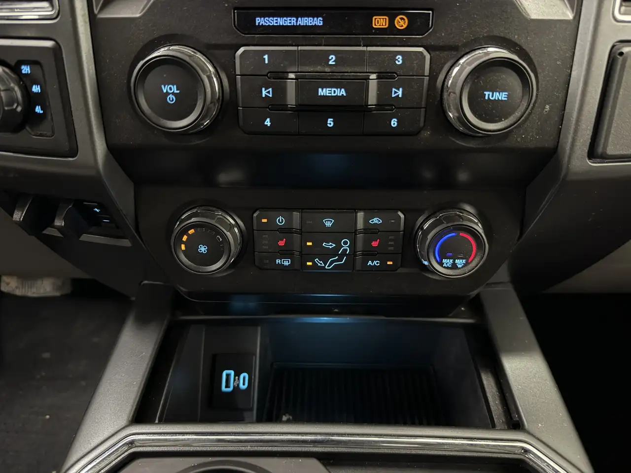 Ford F 350 снимка Ford F 350