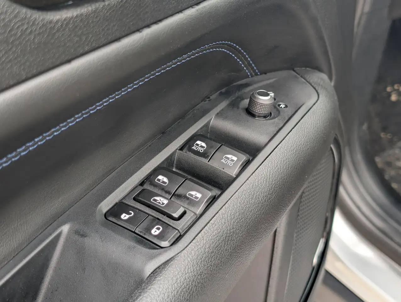 Jeep Compass photo Jeep Compass