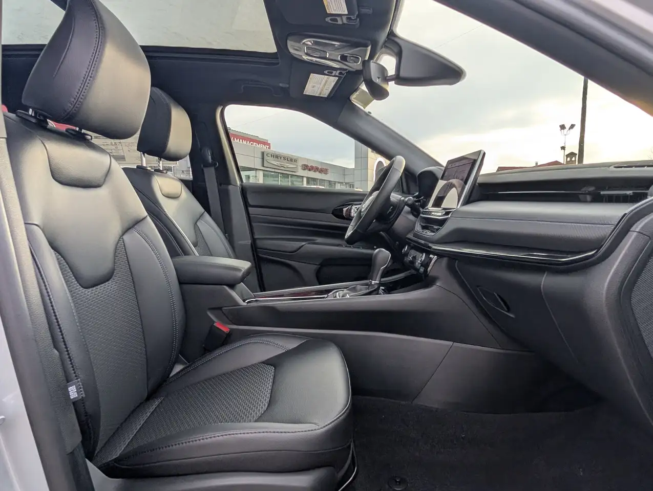 Jeep Compass photo Jeep Compass