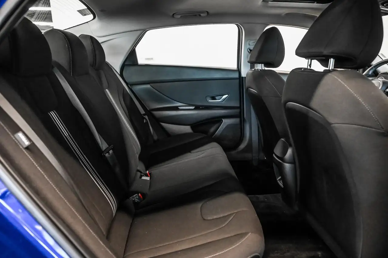 Hyundai ELANTRA fotografie Hyundai ELANTRA