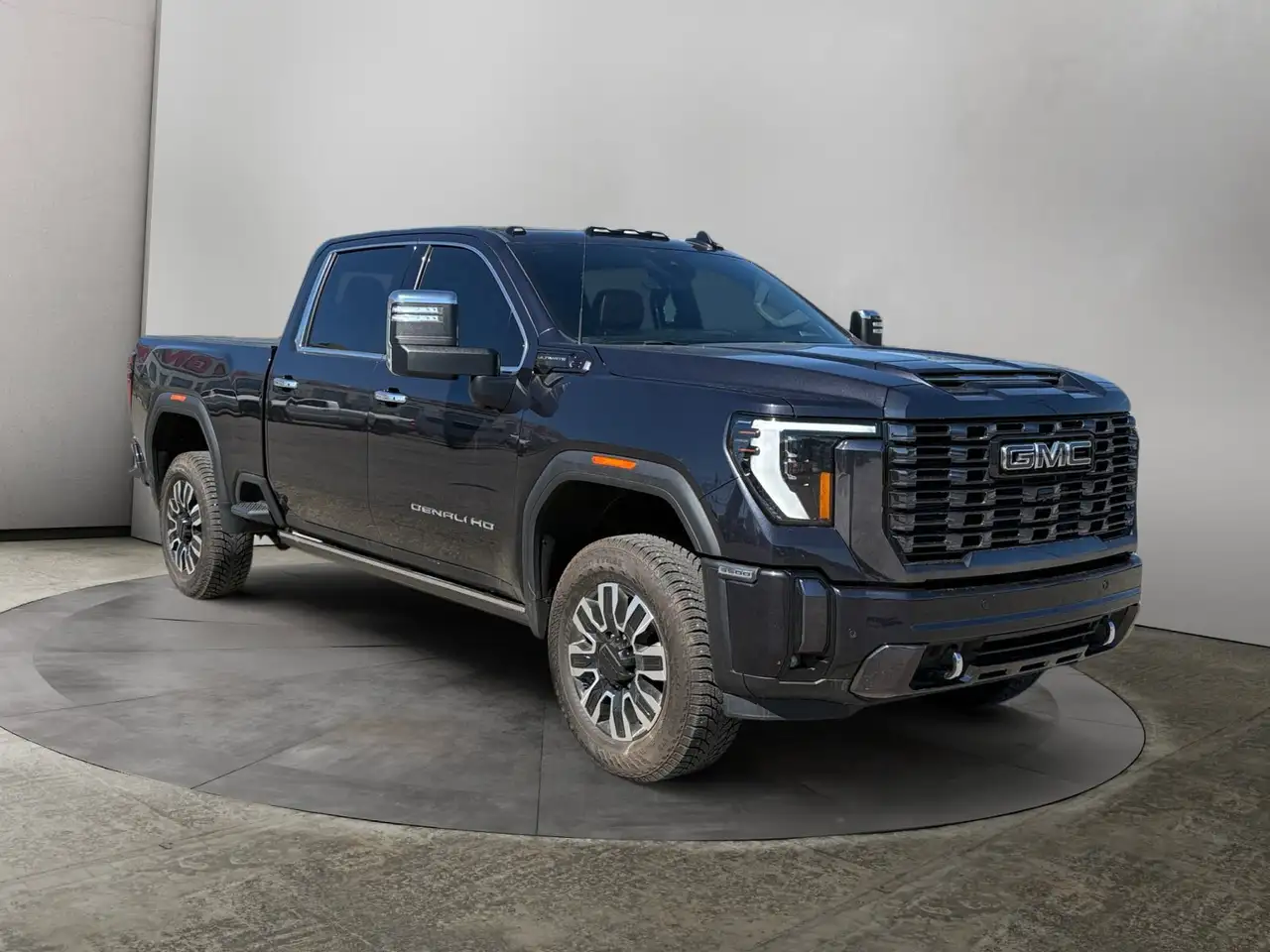 GMC Sierra 3500HD photo GMC Sierra 3500HD
