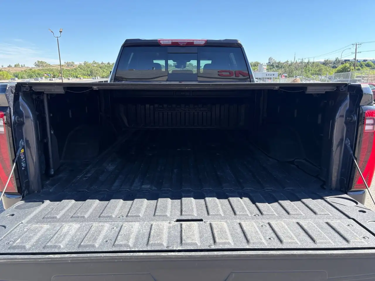GMC Sierra 3500HD photo GMC Sierra 3500HD
