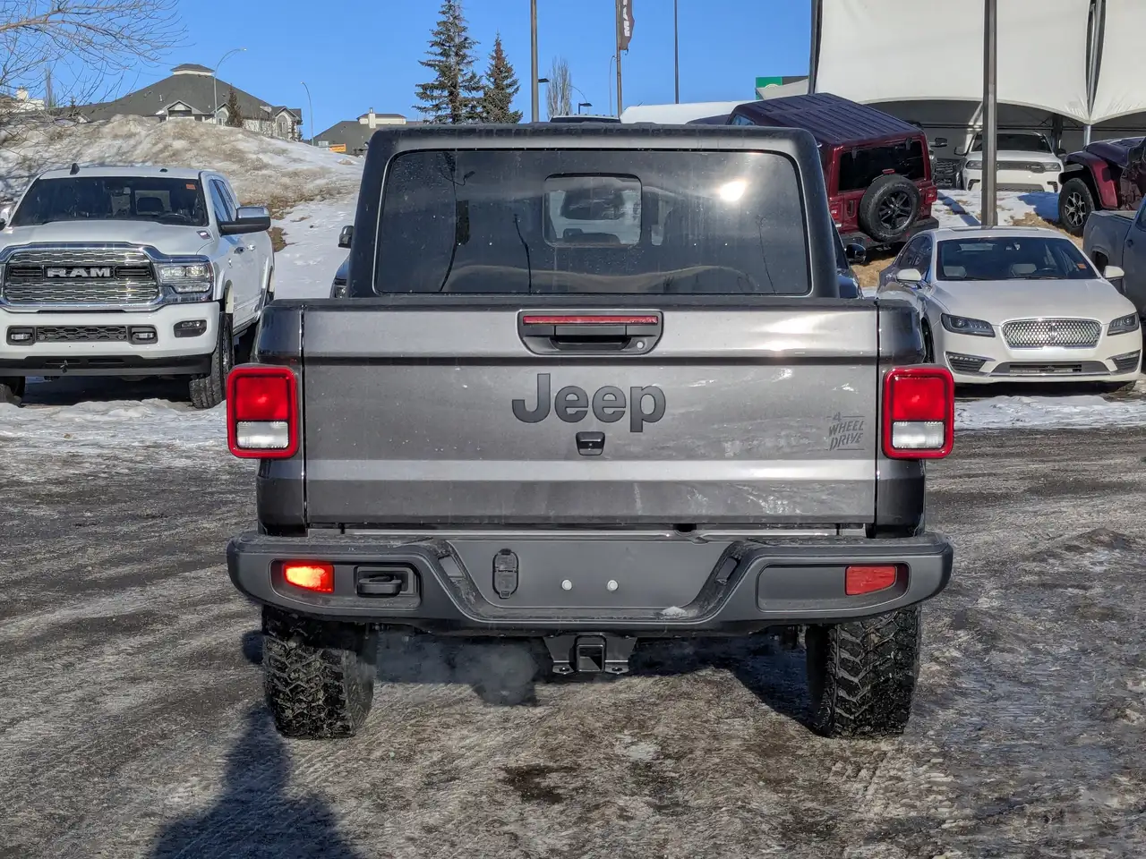 Jeep Gladiator снимка Jeep Gladiator
