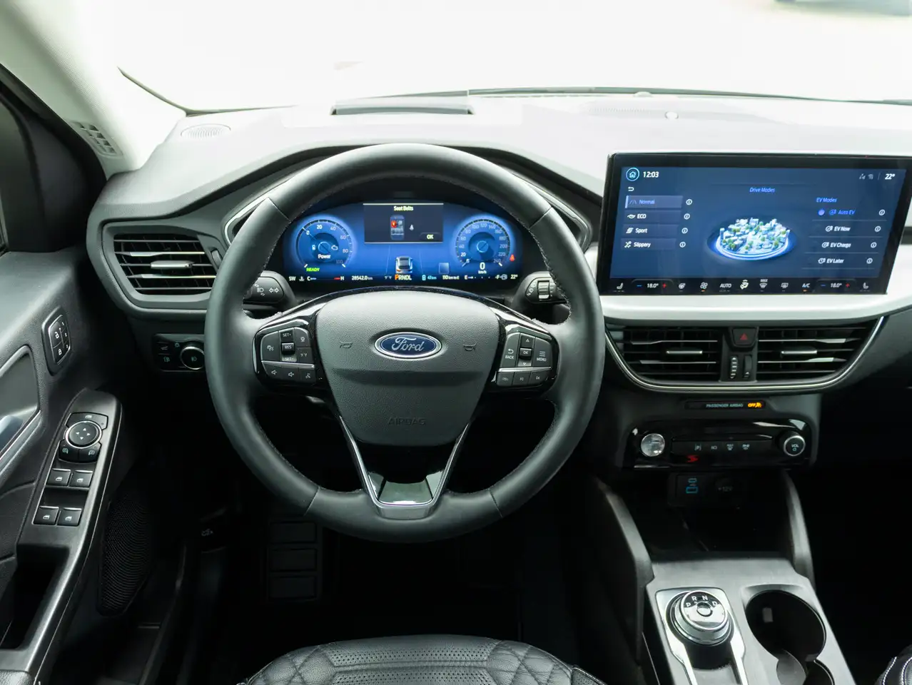 Ford Escape снимка Ford Escape