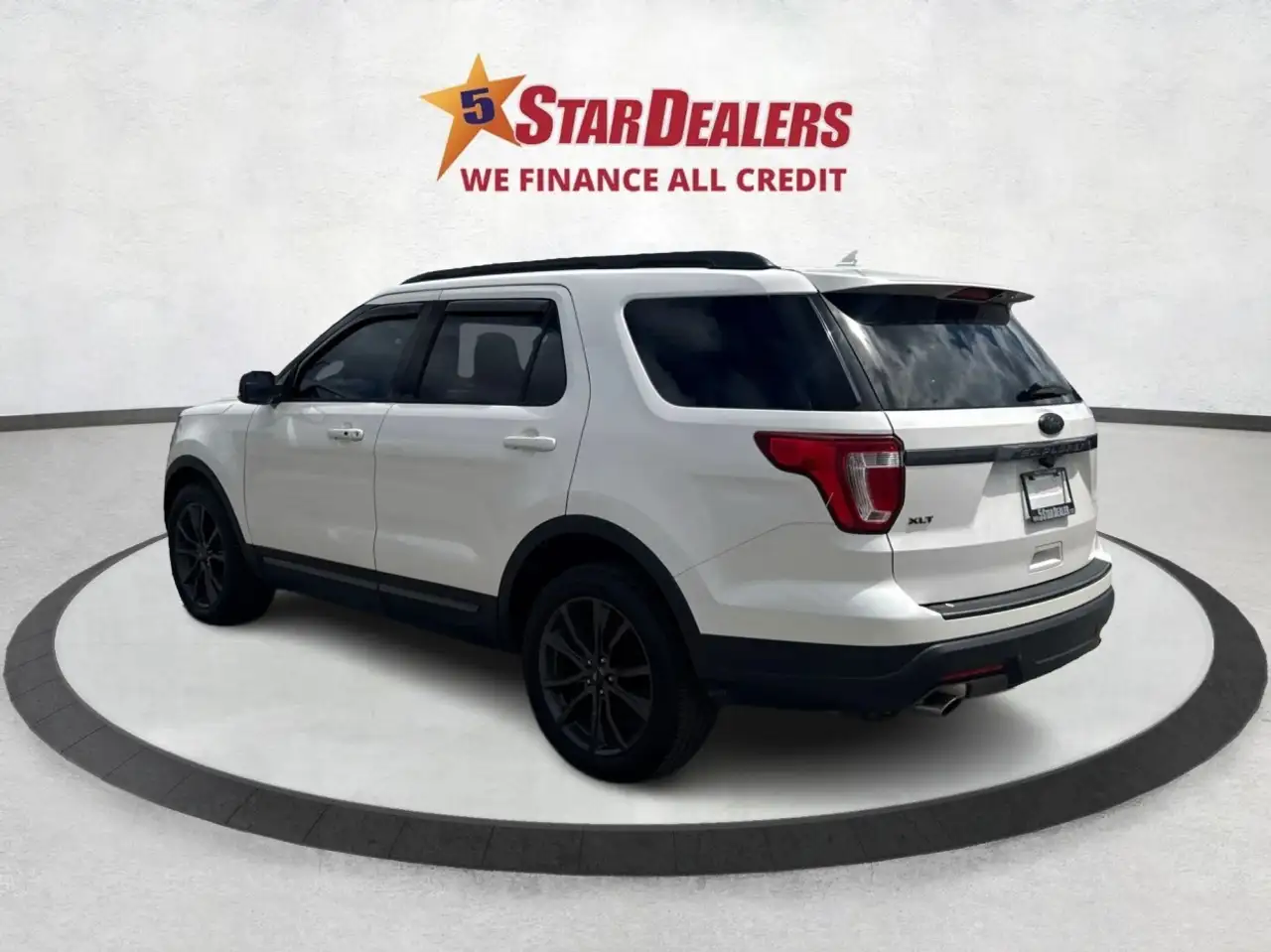 Ford Explorer photo Ford Explorer