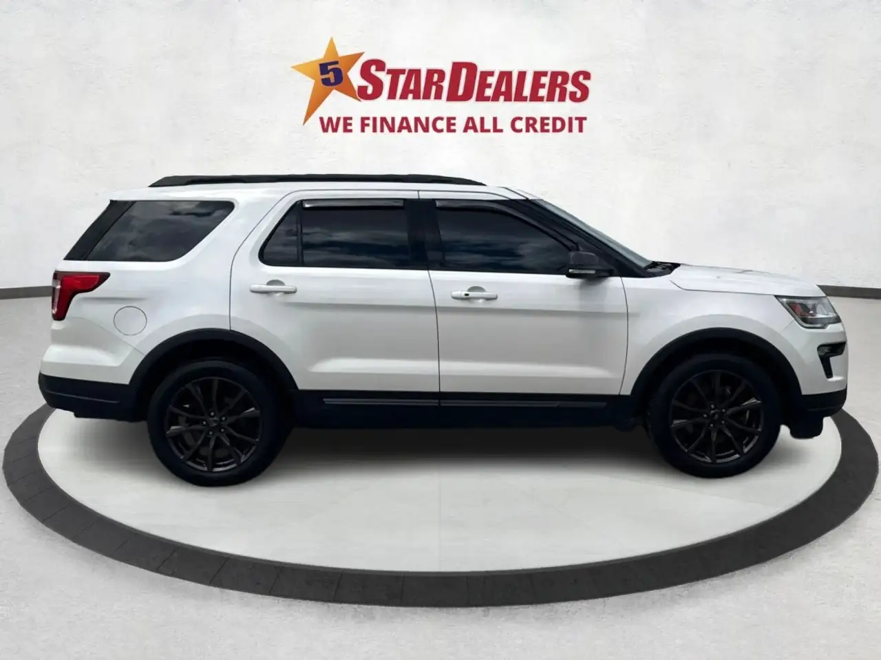 Ford Explorer photo Ford Explorer