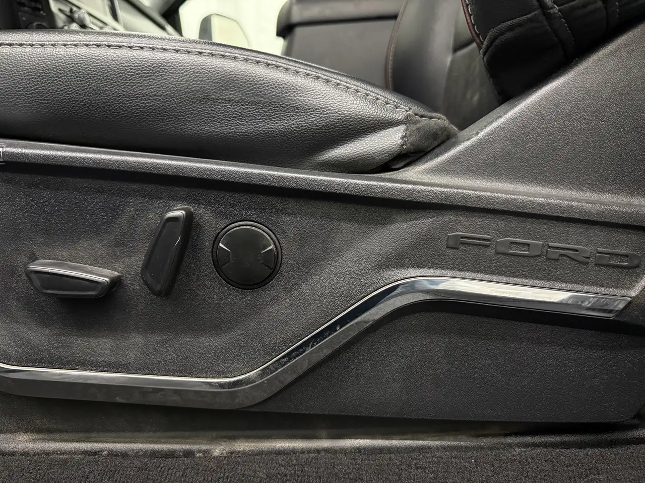 Ford F 350 photo Ford F 350