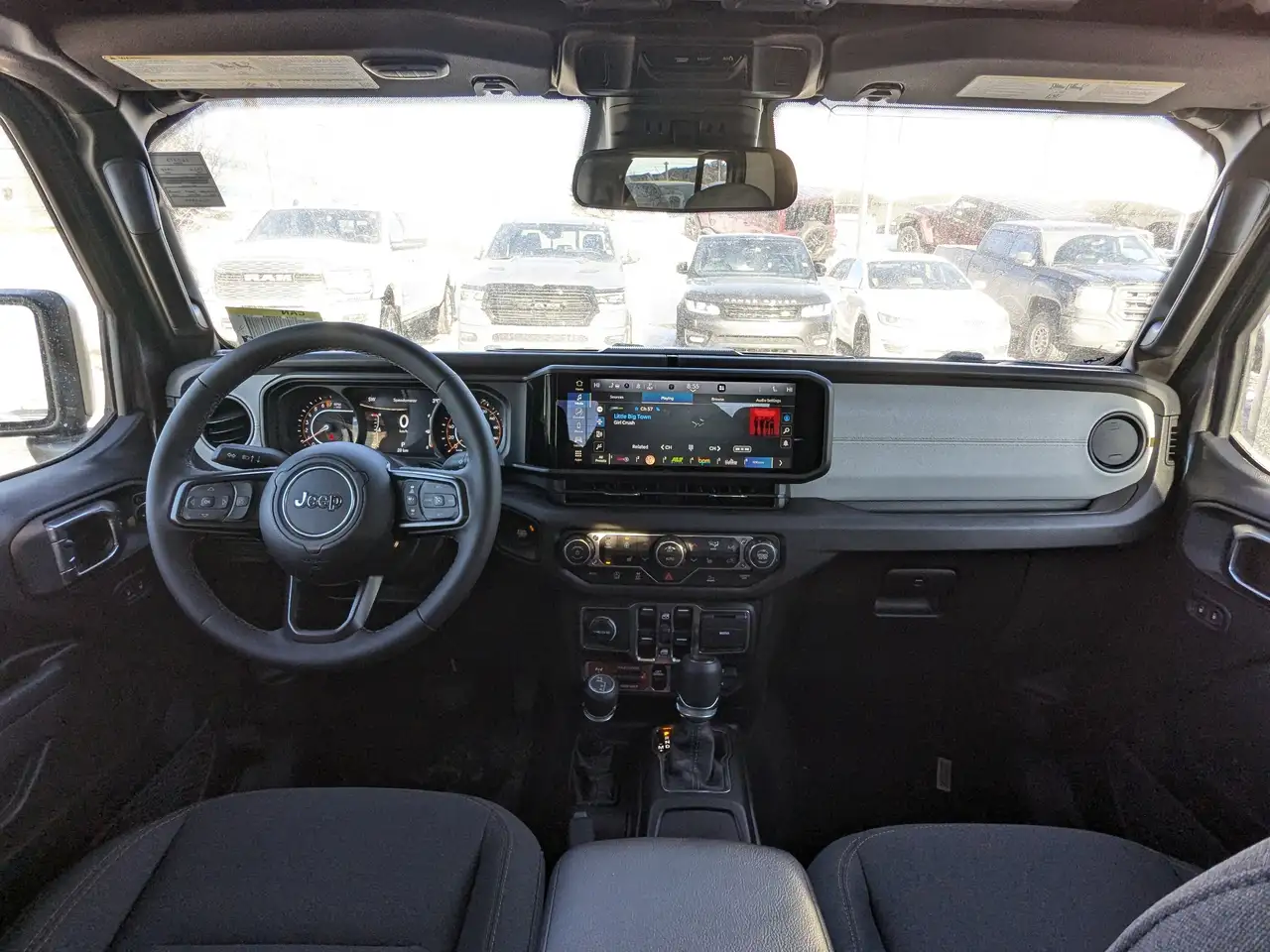 Jeep Gladiator снимка Jeep Gladiator