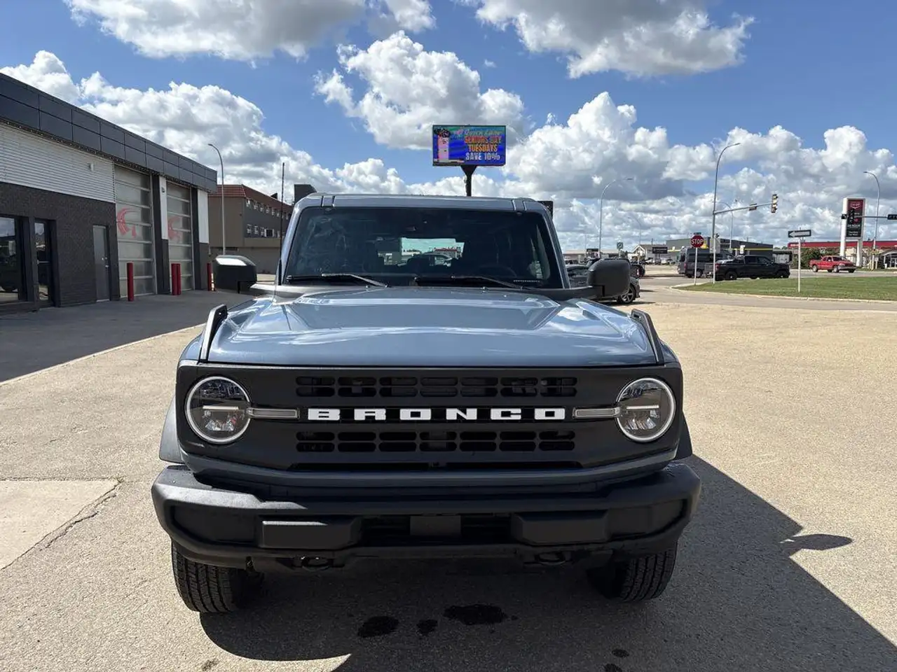 Ford Bronco снимка Ford Bronco