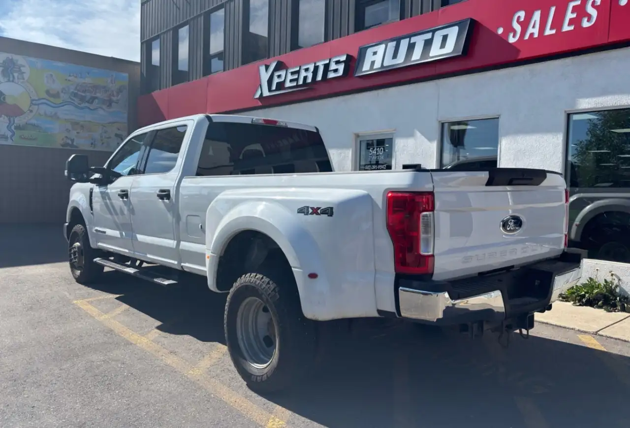 Ford F 350 fotografie Ford F 350