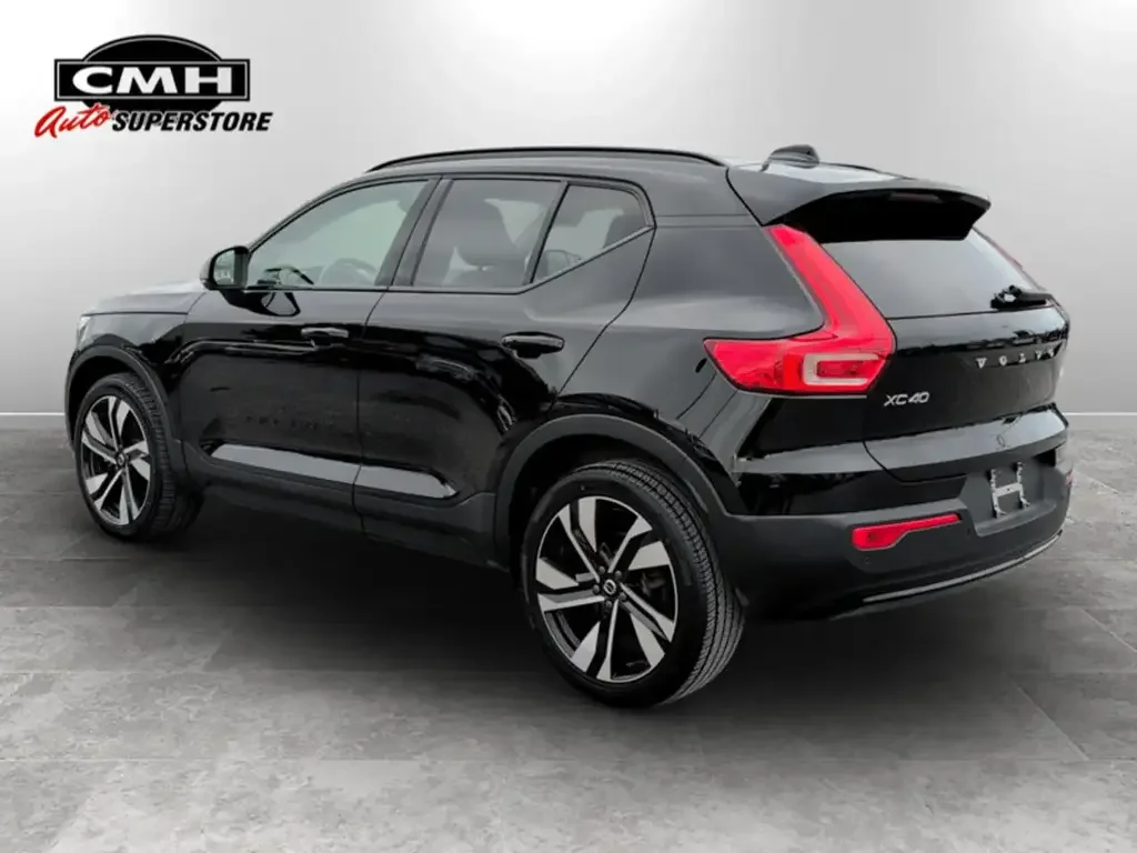 Volvo XC40 photo Volvo XC40