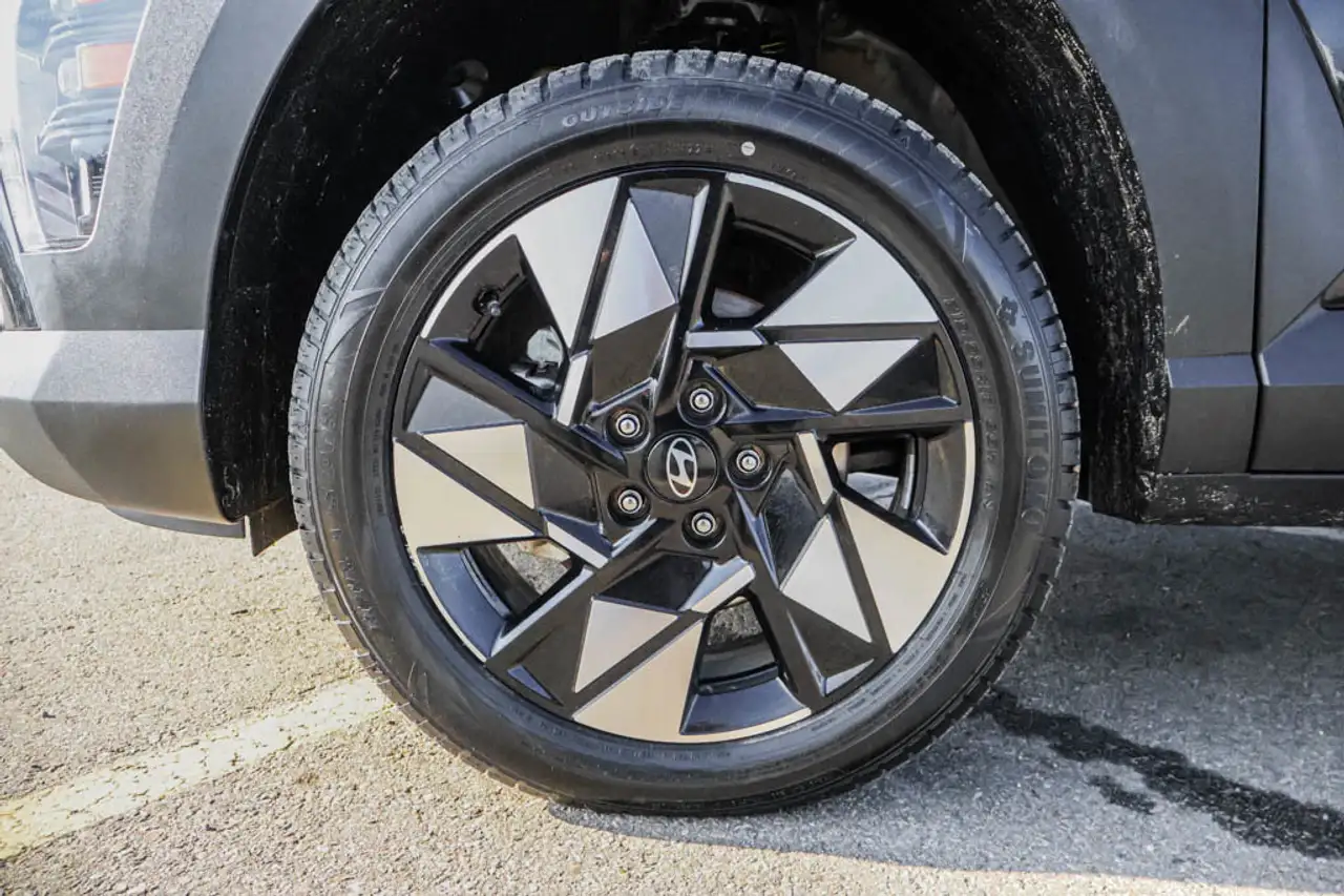 Hyundai KONA снимка Hyundai KONA