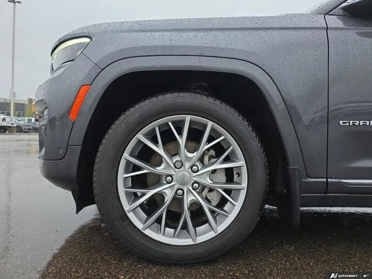 Jeep Grand Cherokee снимка Jeep Grand Cherokee