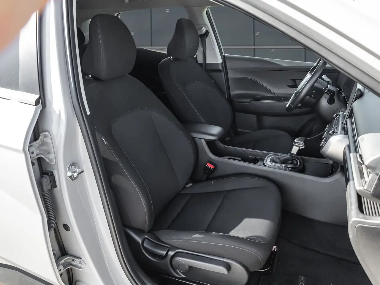 Hyundai KONA снимка Hyundai KONA