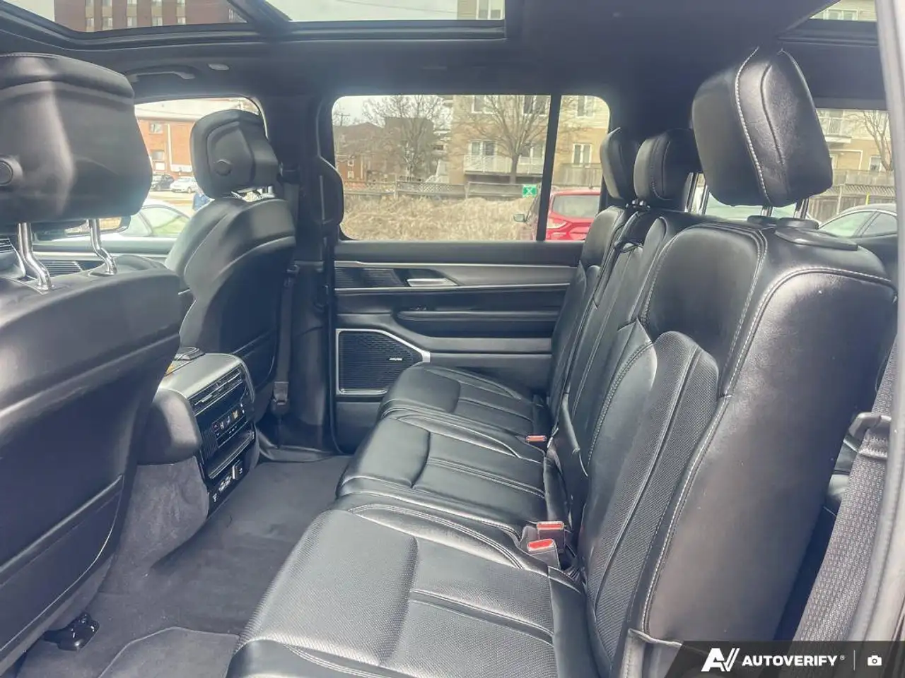 Jeep Wagoneer fotografie Jeep Wagoneer
