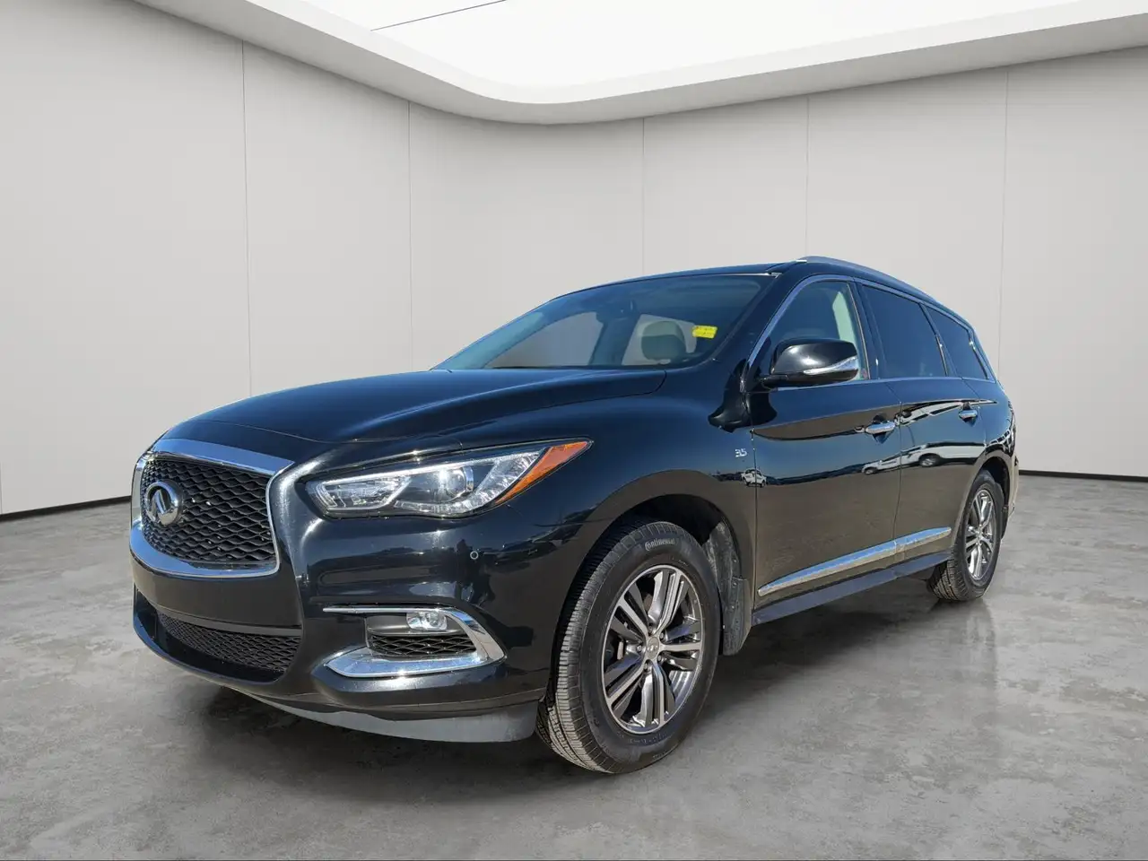 Infiniti QX60 снимка Infiniti QX60