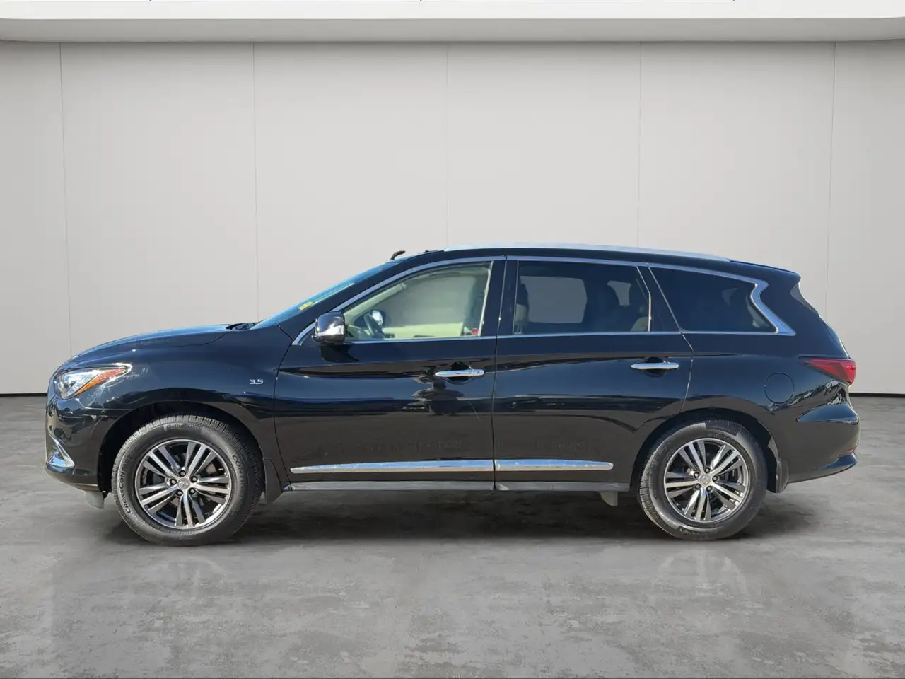 Infiniti QX60 снимка Infiniti QX60