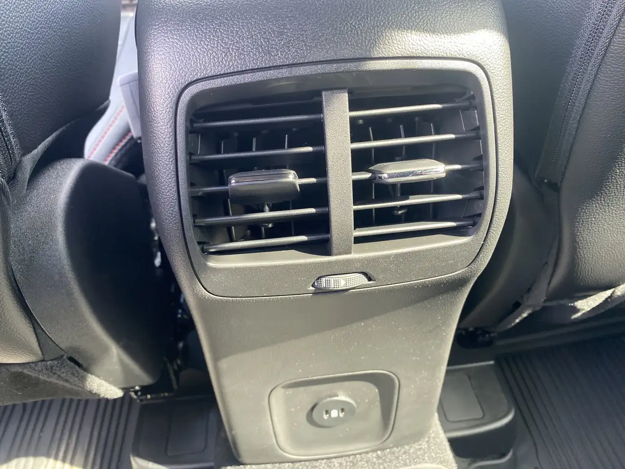 Ford Escape photo Ford Escape