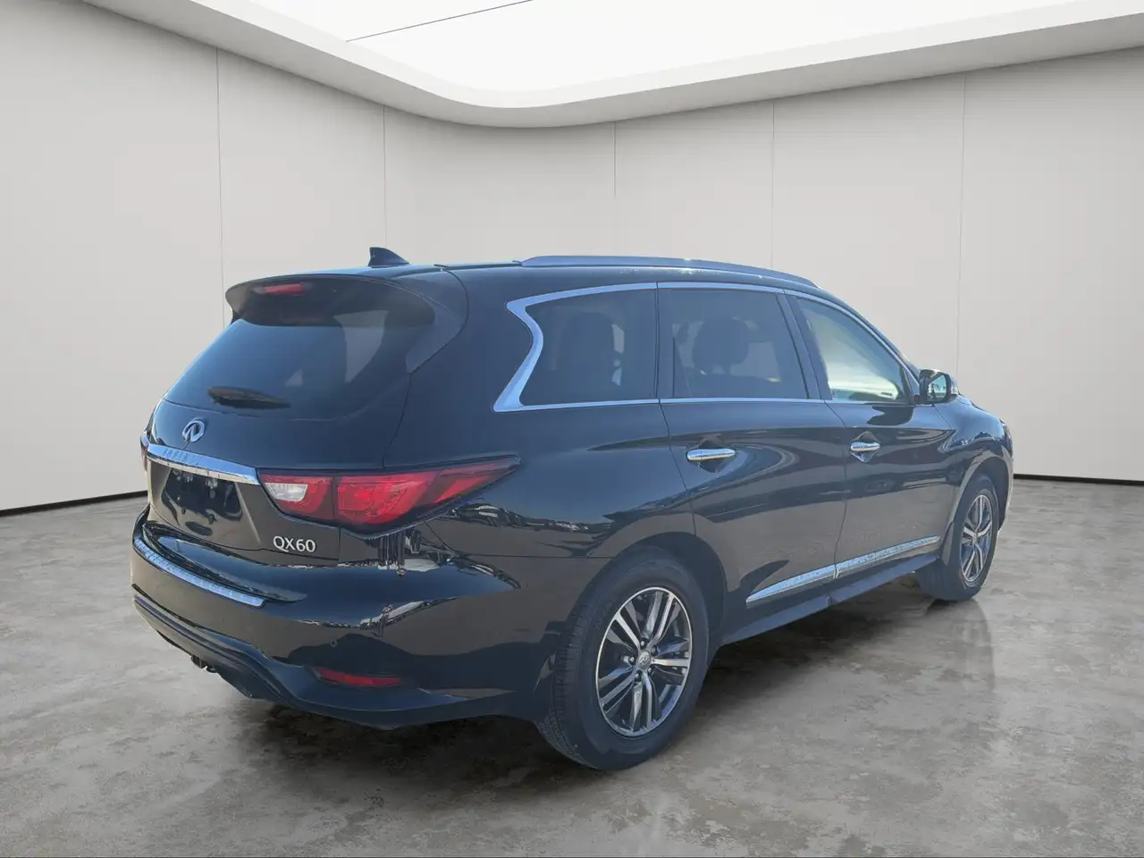 Infiniti QX60 снимка Infiniti QX60