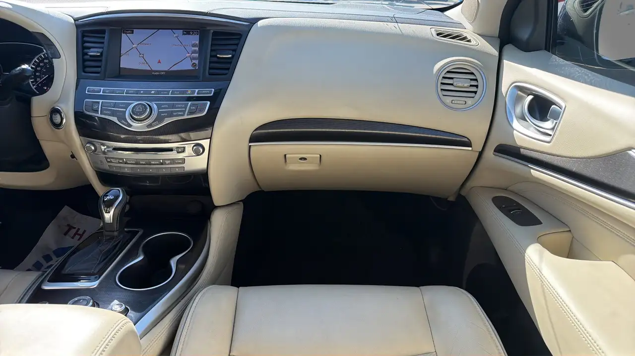 Infiniti QX60 снимка Infiniti QX60