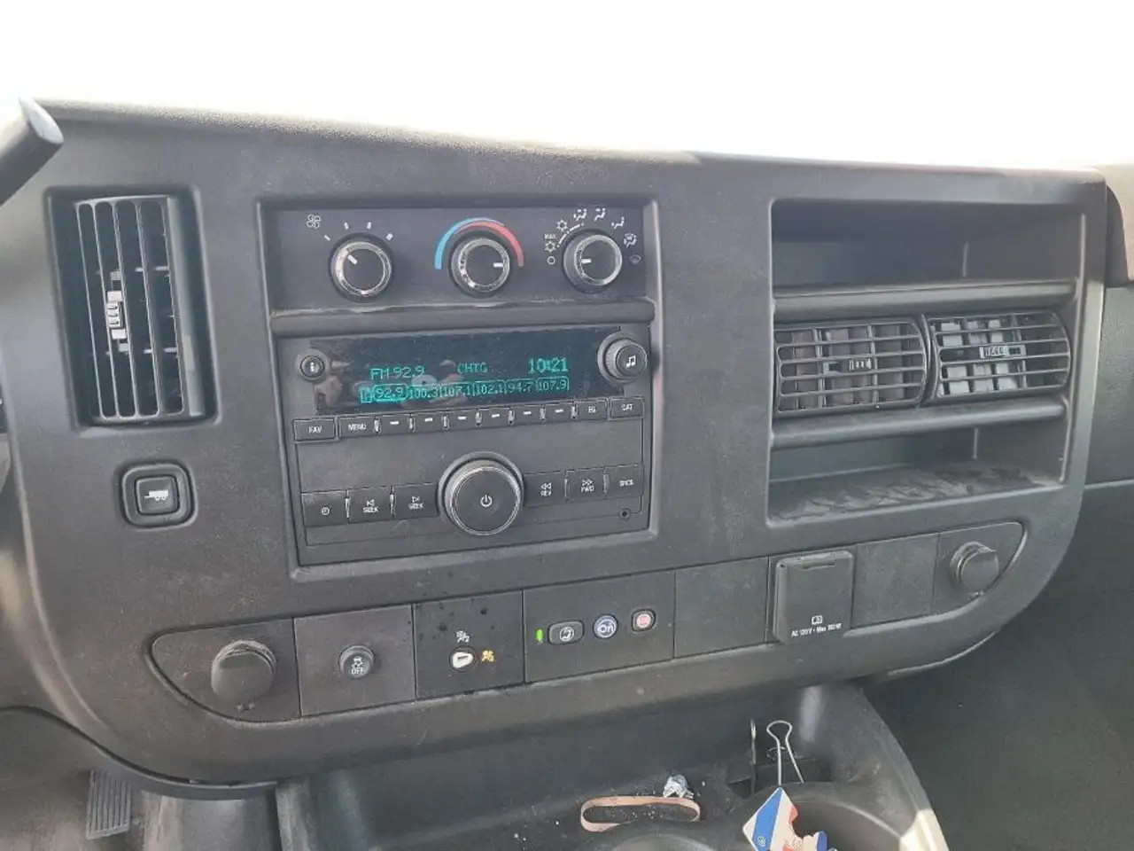 Chevrolet Express 2500 photo Chevrolet Express 2500