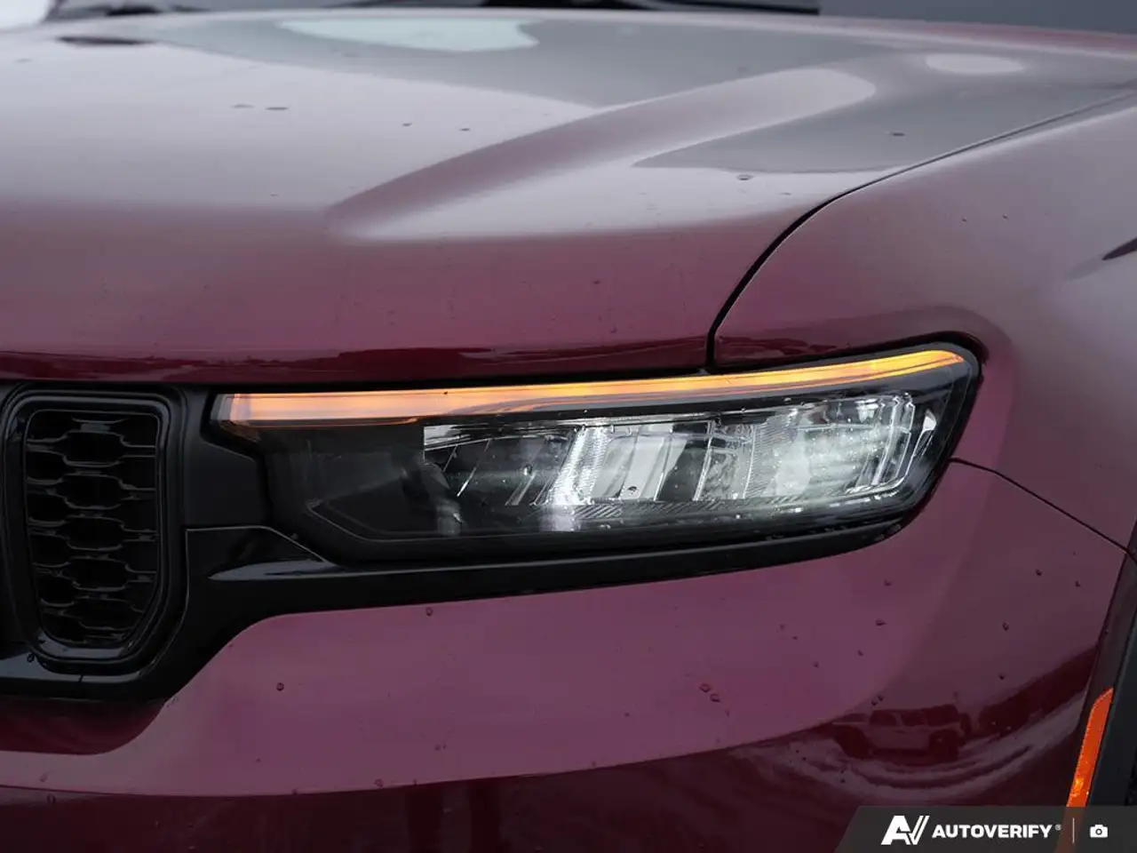 Jeep Grand Cherokee снимка Jeep Grand Cherokee
