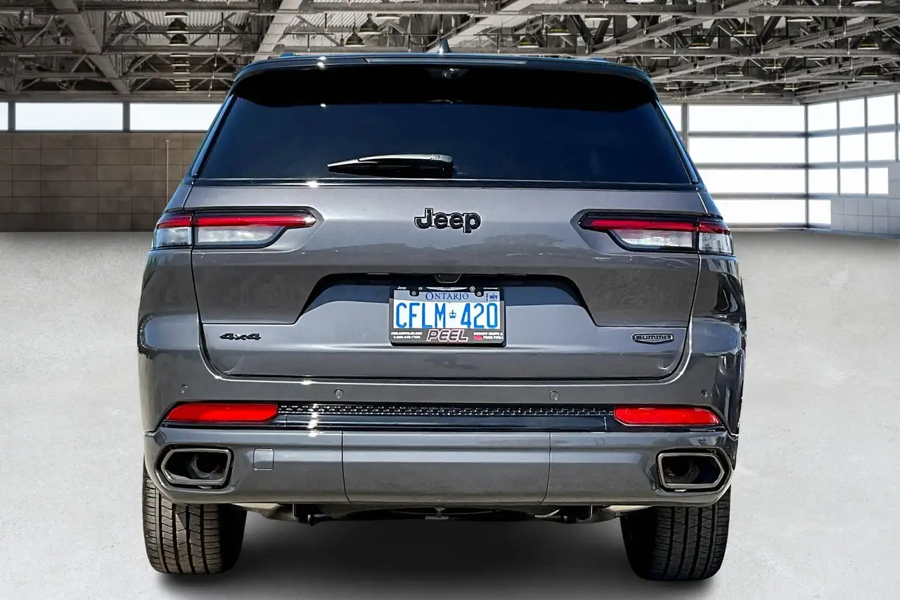 Jeep Grand Cherokee снимка Jeep Grand Cherokee