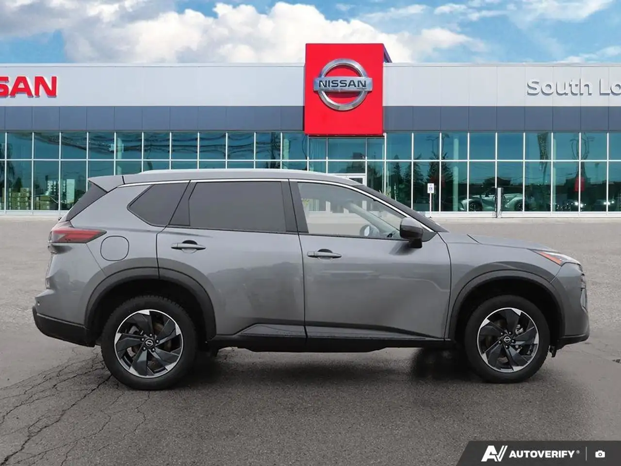 Nissan Rogue fotografie Nissan Rogue
