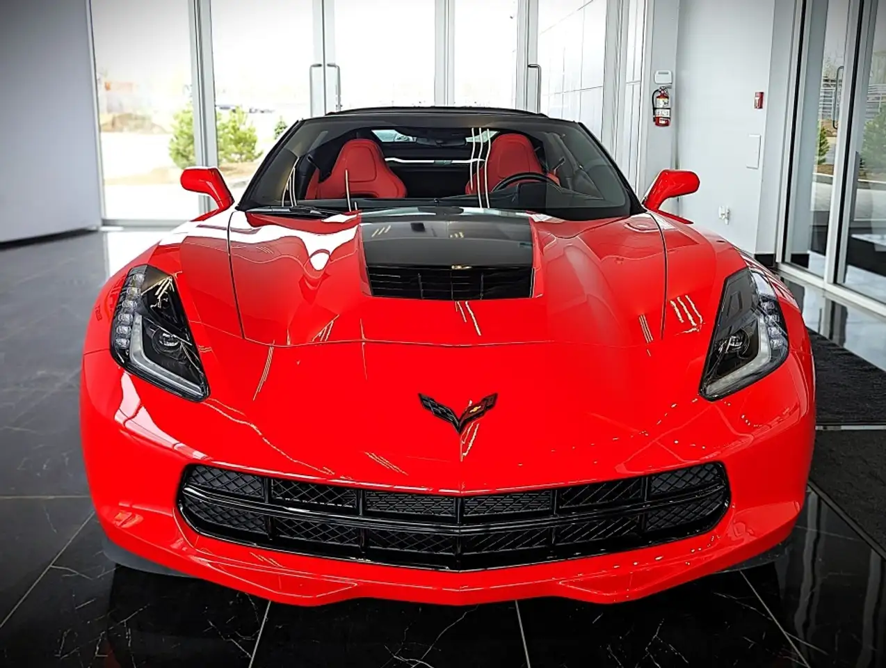 Chevrolet Corvette снимка Chevrolet Corvette