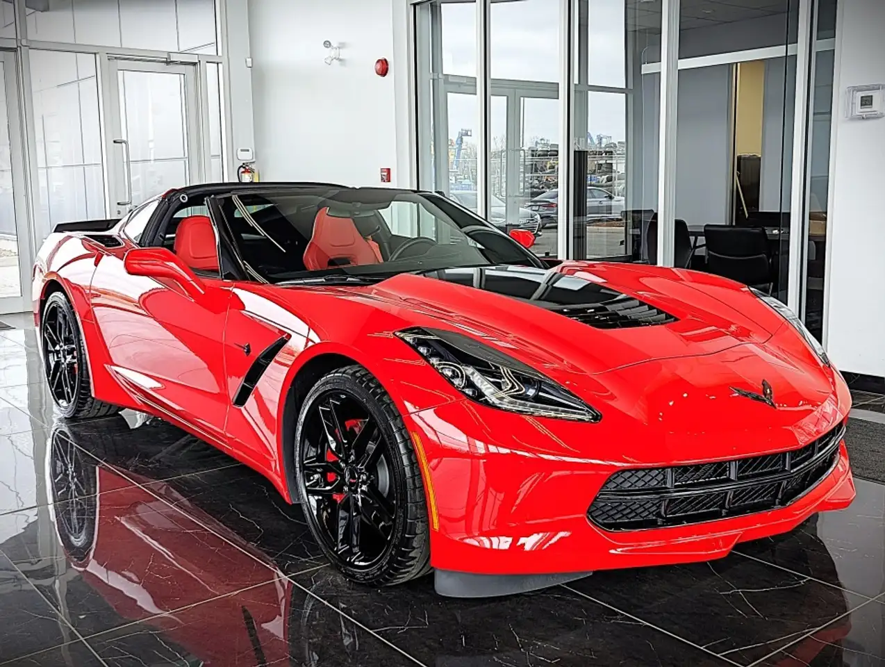 Chevrolet Corvette снимка Chevrolet Corvette