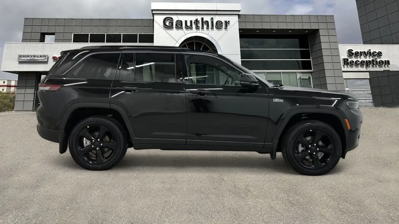 Jeep Grand Cherokee снимка Jeep Grand Cherokee