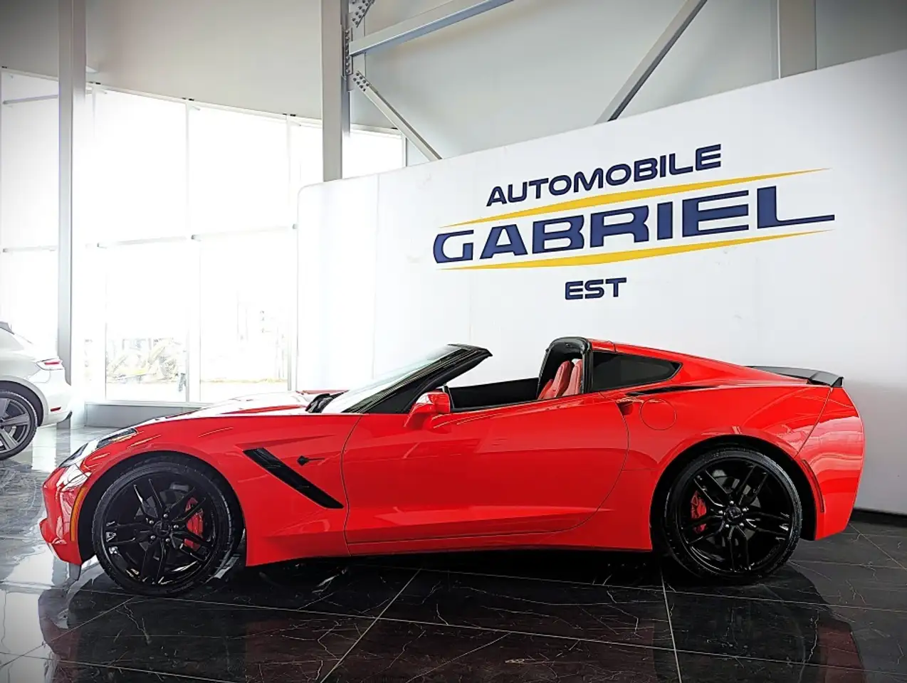 Chevrolet Corvette снимка Chevrolet Corvette
