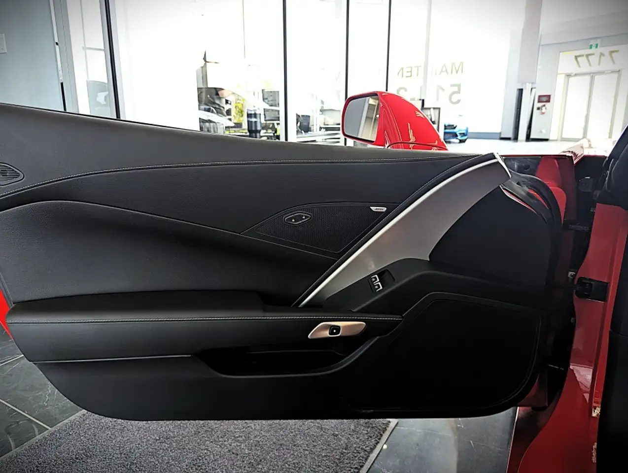 Chevrolet Corvette снимка Chevrolet Corvette