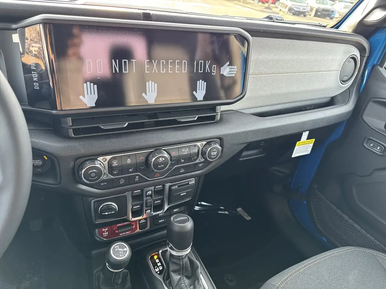 Jeep Gladiator снимка Jeep Gladiator