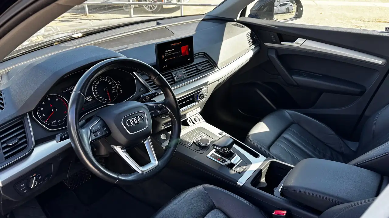 Audi Q5 снимка Audi Q5
