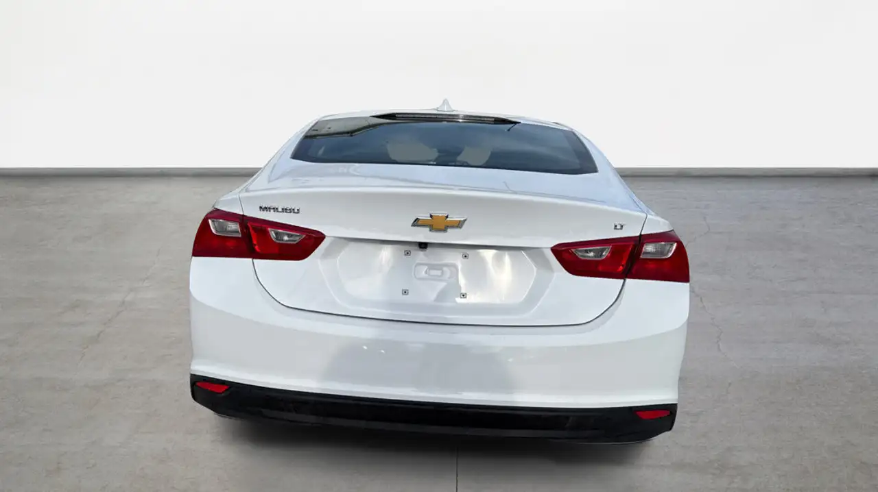 Chevrolet Malibu снимка Chevrolet Malibu